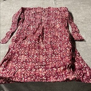 Women's Long Sleeve Floral Tunic Dress - Burgundy Pink